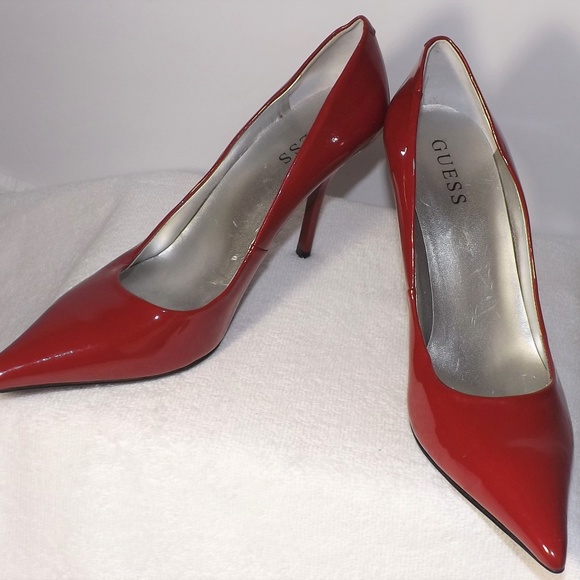 Guess Shoes - Guess Pointed toe Patent Leather